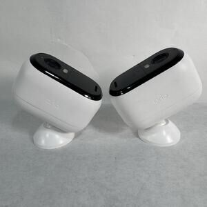 (2) Arlo Essential Outdoor Camera HD Wireless USB C 1080p Security VMC2050 ds